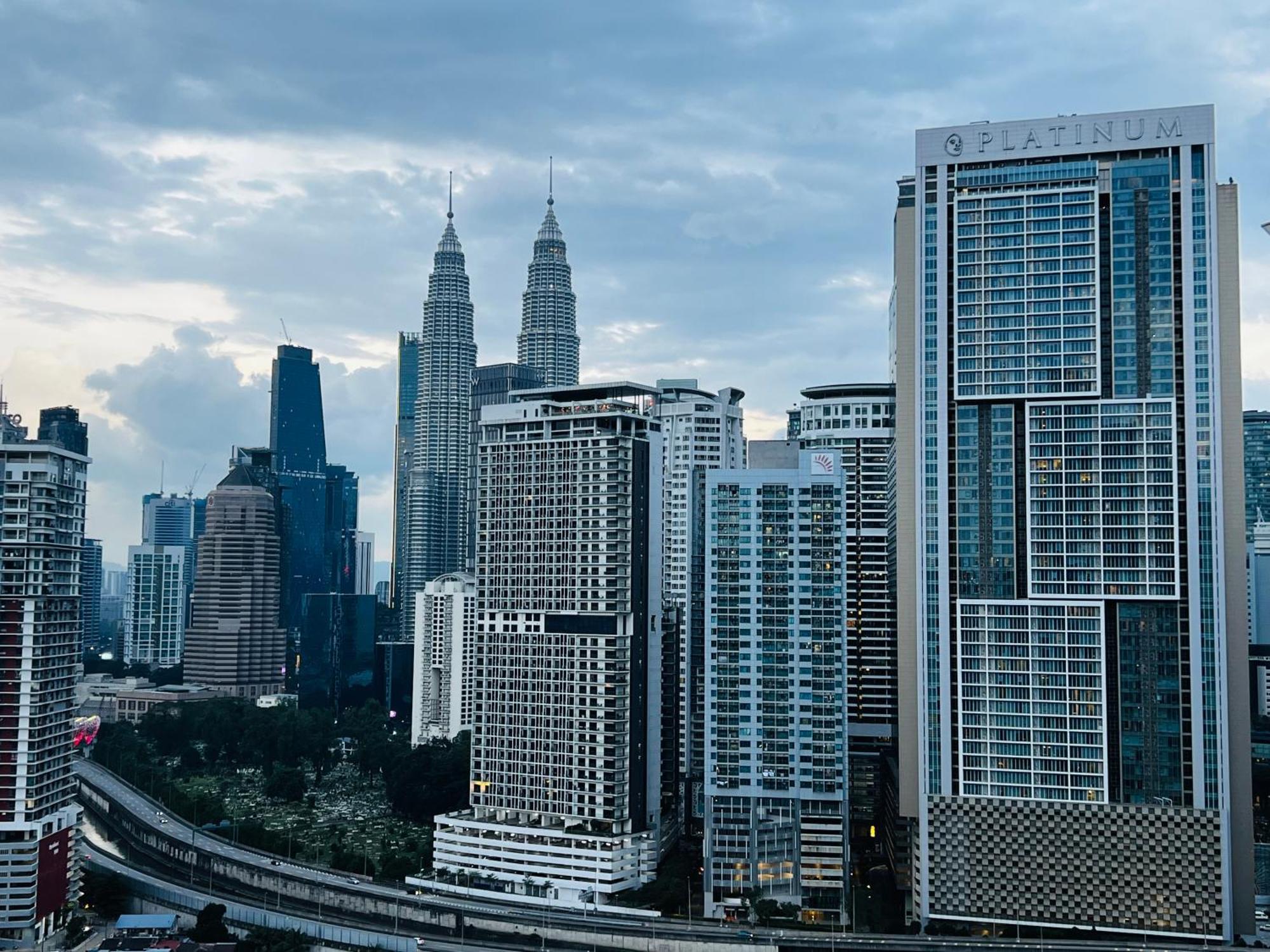 The Infinitum Kualalumpur Skypool Hotel Kuala Lumpur Extérieur photo